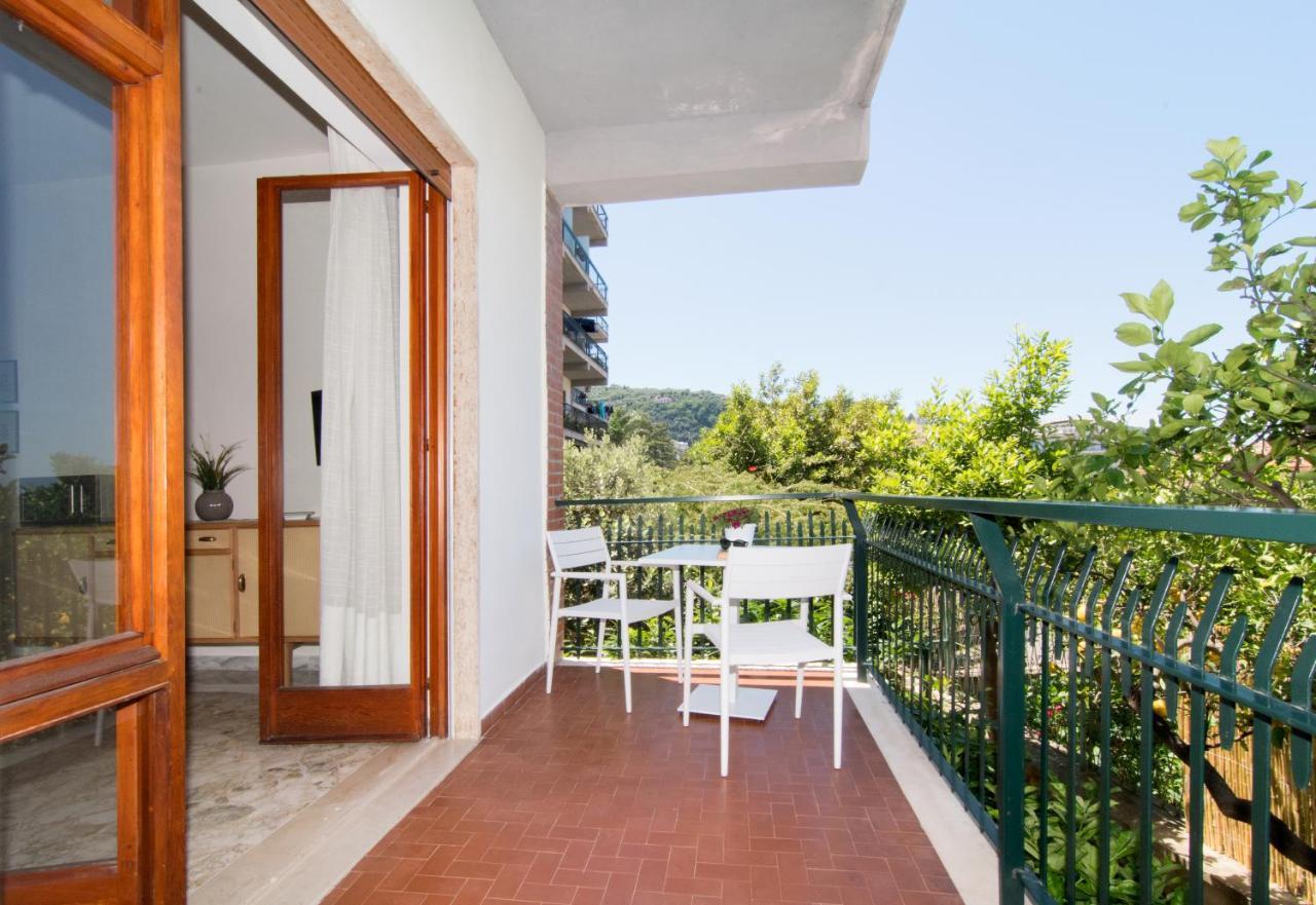 Casa Enza, For Up To 5 People, Sorrento Center Exterior foto