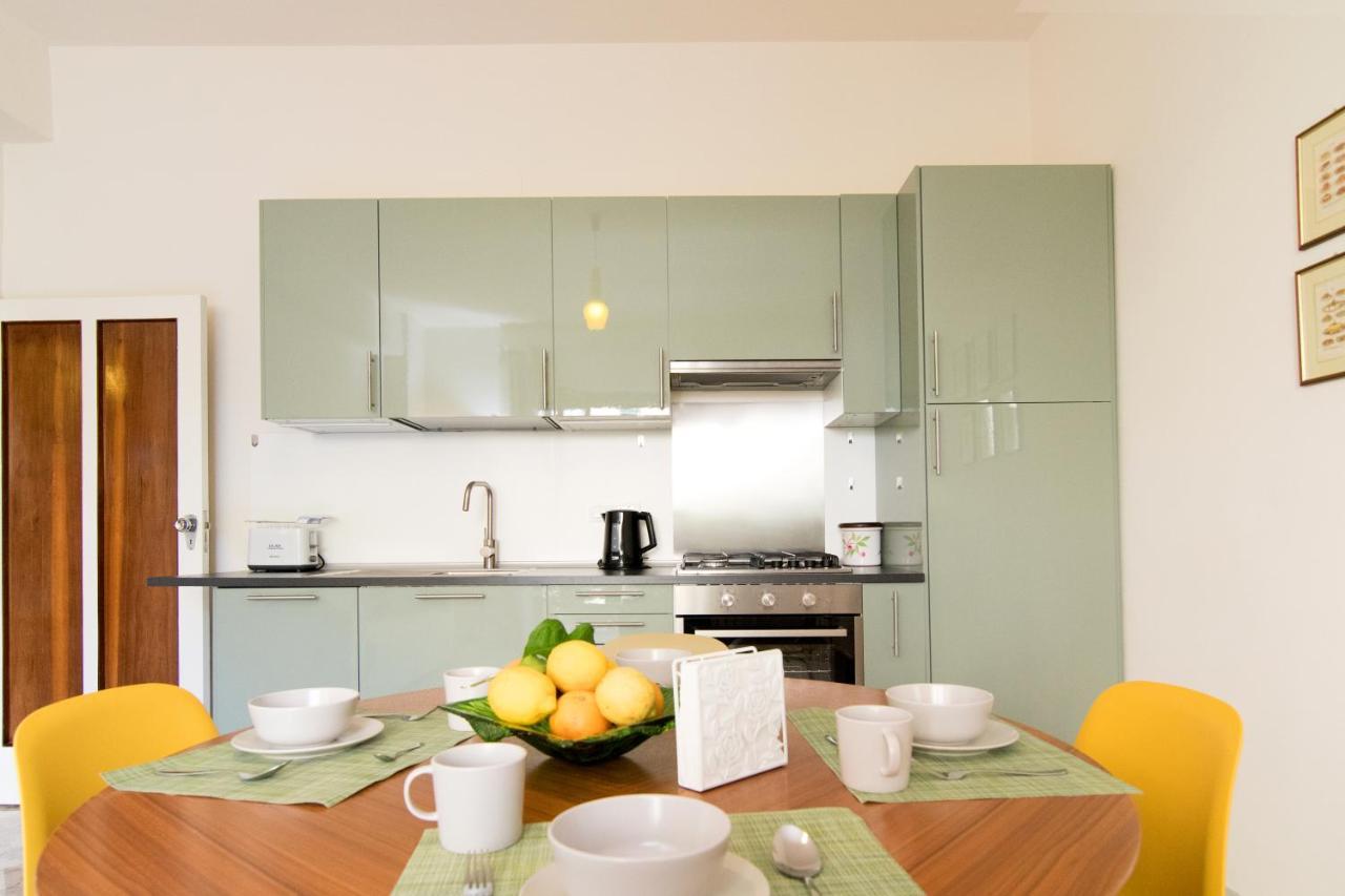 Casa Enza, For Up To 5 People, Sorrento Center Exterior foto